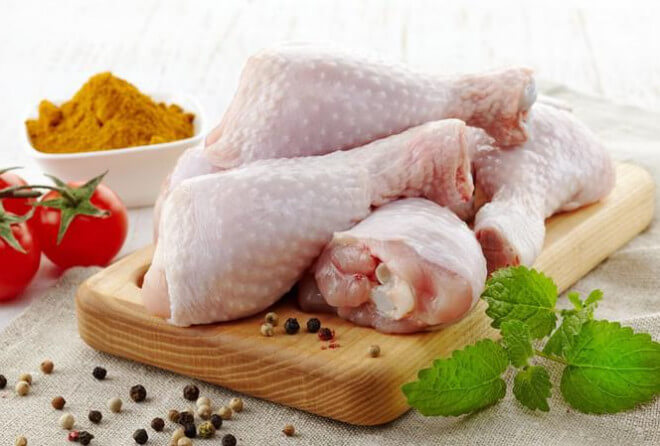 Thịt gà được xem là nguồn cung cấp collagen cực kì phong phú
