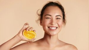 5 sai lầm khi dùng vitamin C khiến bao nỗ lực chăm sóc da đều vô ích